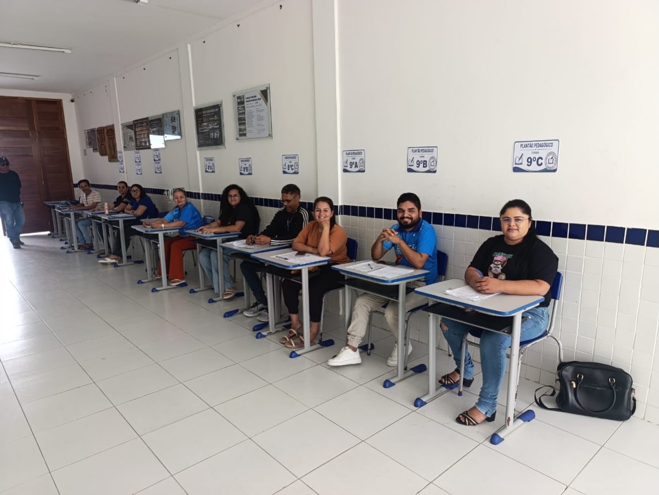 Plantão Pedagógico aproxima famílias e escola na EMEF Felipe Rodrigues de Lima